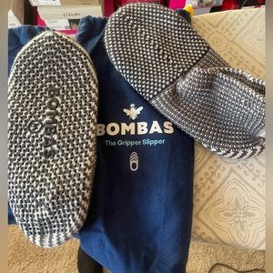 Blue Bombas Slipper Size M